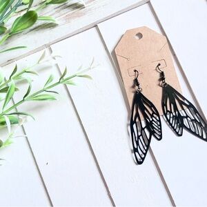 NEW Black Wing Design Earrings